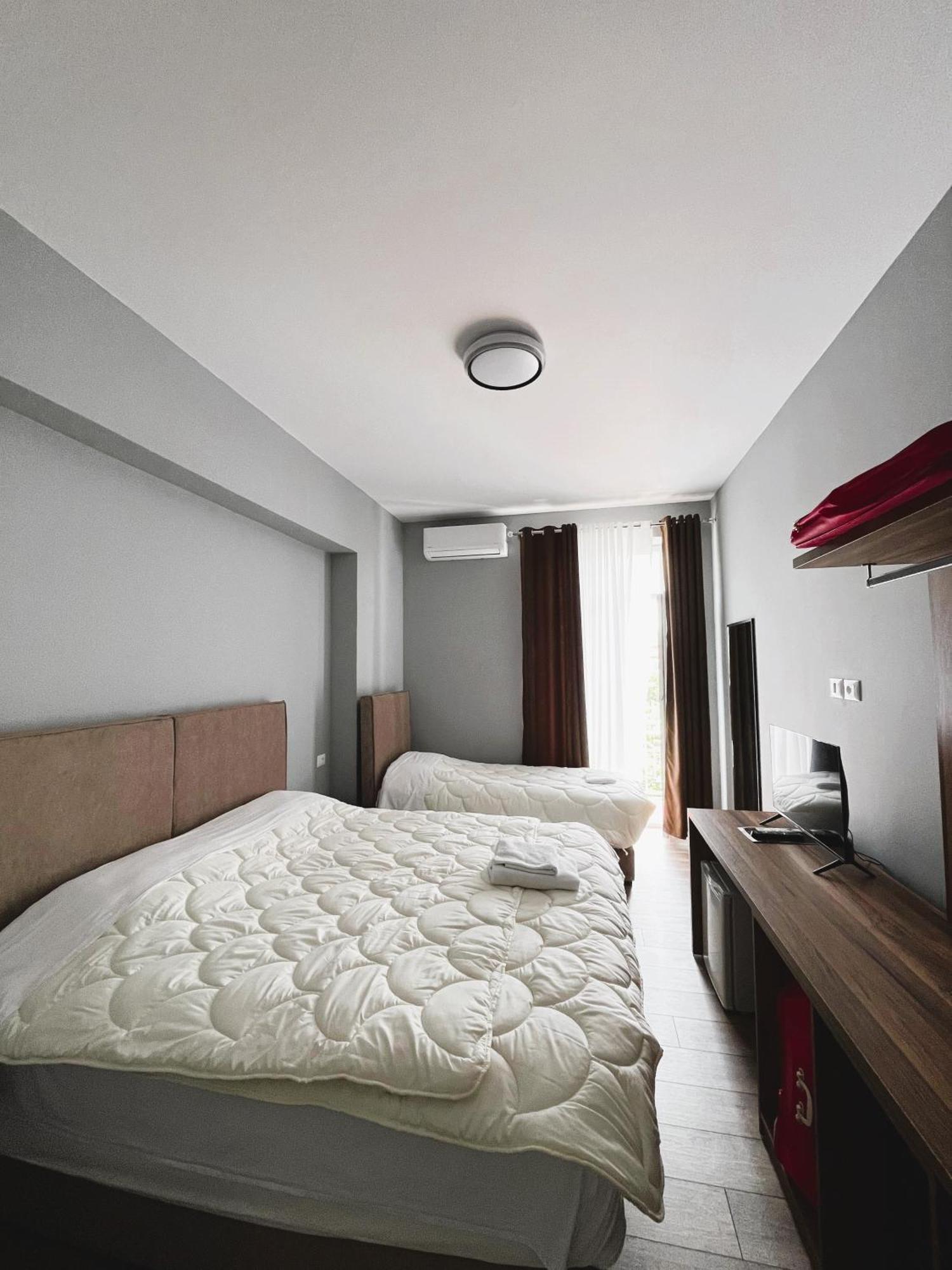 Gjuhadoli Hotel Restaurant Shkoder Ngoại thất bức ảnh