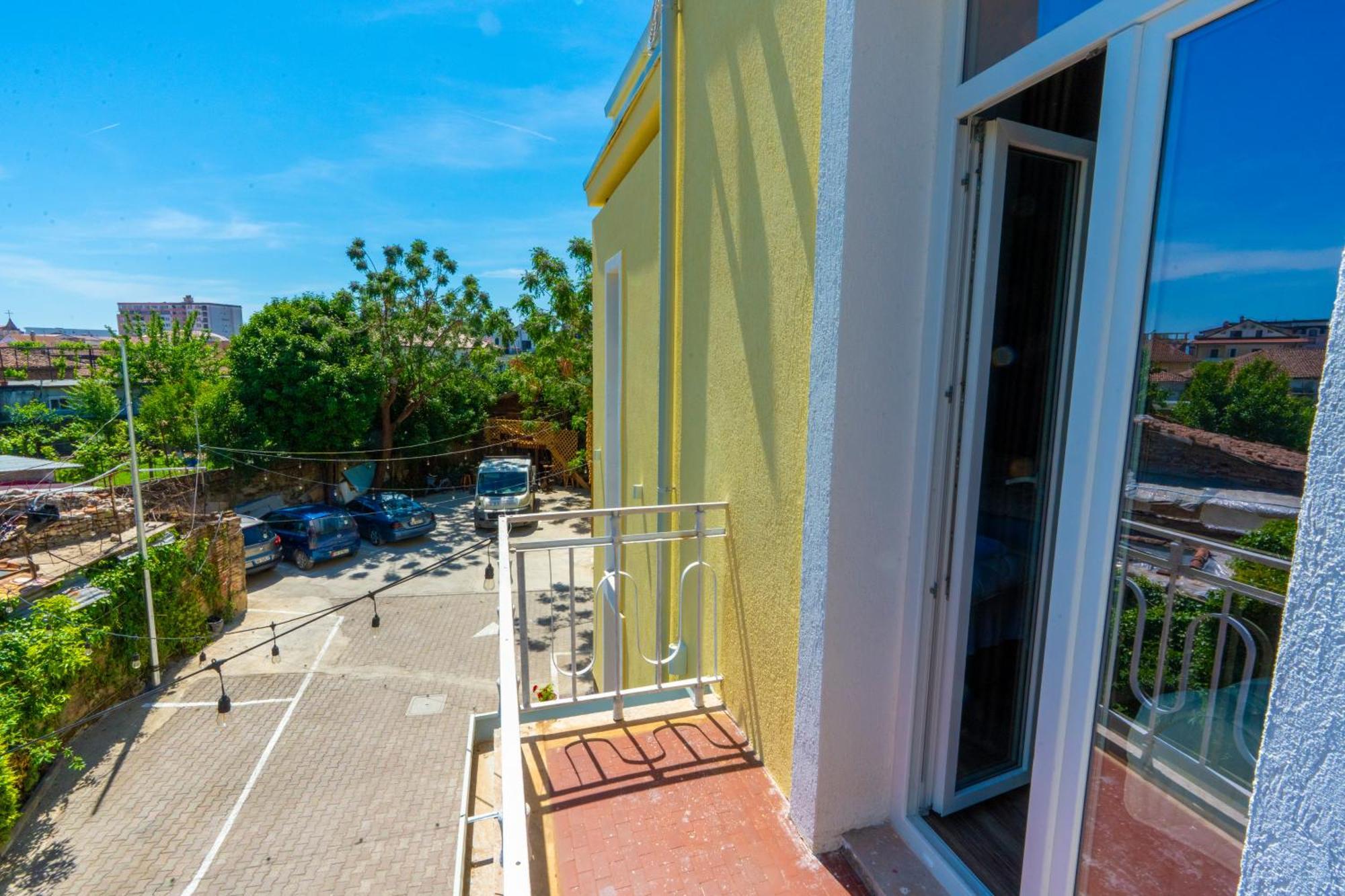 Gjuhadoli Hotel Restaurant Shkoder Ngoại thất bức ảnh