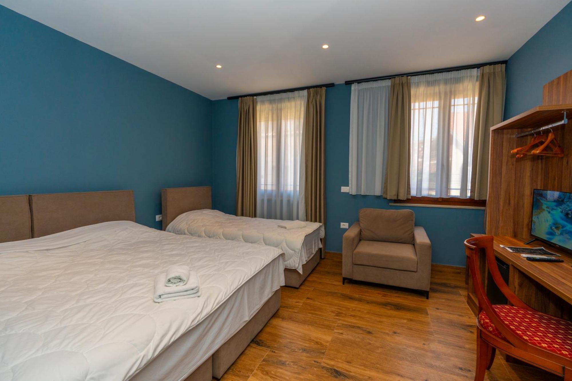Gjuhadoli Hotel Restaurant Shkoder Ngoại thất bức ảnh