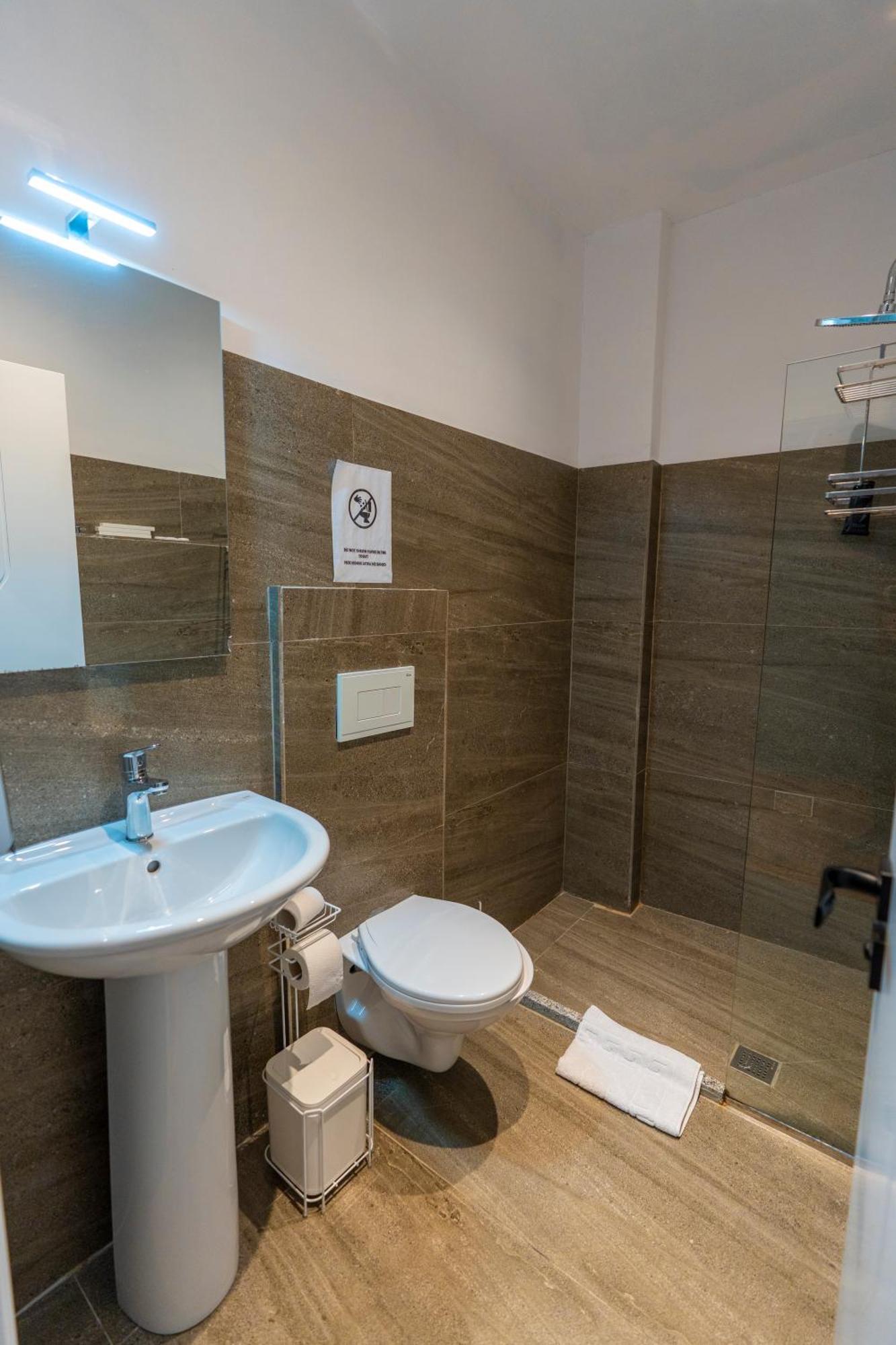 Gjuhadoli Hotel Restaurant Shkoder Ngoại thất bức ảnh